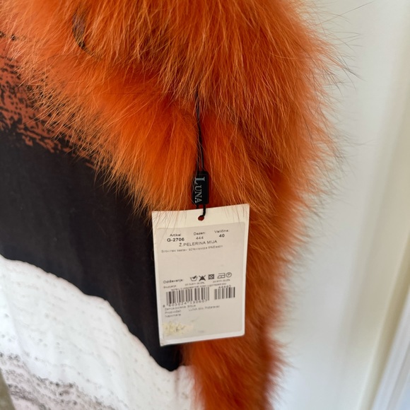 Luna throw scarf quality material new with tags - Picture 5 of 9